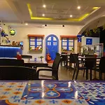 Jolan\'S Guest House